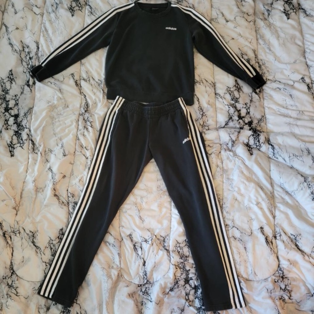 Adidas women’s sweat suit.